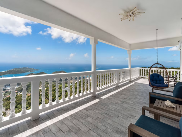Luxurious Villa With Spectacular Views in St. Thomas